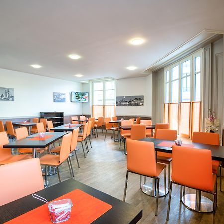Готель Campanile Orleans Centre Gare Екстер'єр фото